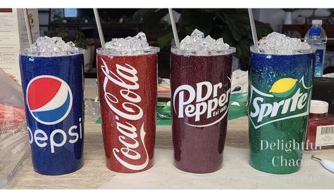 3 D Tumblers, Soda Can Tumbler Ideas, Best Tumbler Cups, Tumblers With Toppers, Tumbler Toppers Diy, Tumbler Topper Ideas, Resin Cups Ideas, Tumbler Designs For Guys, Epoxy Tumbler Designs