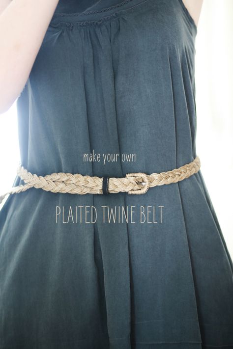 Belt Diy, Diy Belt, Twine Diy, Diy Fashion Trends, Diy Belts, Diy Braids, Diy Jewelry Unique, Clothing Diy, Fashion Tutorial