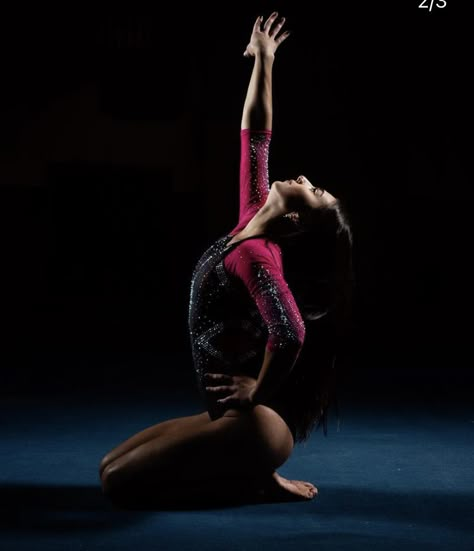 Gymnastics Portraits Photography, Gymnastics Poses For Pictures Photo Shoots Senior Portraits, Senior Gymnastics Pictures, Gymnastics Poses For Pictures Ideas, Gymnastics Action Shots, Gymnastics Picture Pose Ideas, Gymnastics Pictures Poses Photo Shoot, Gymnastics Photoshoot Poses, Gymnastic Photoshoot Ideas