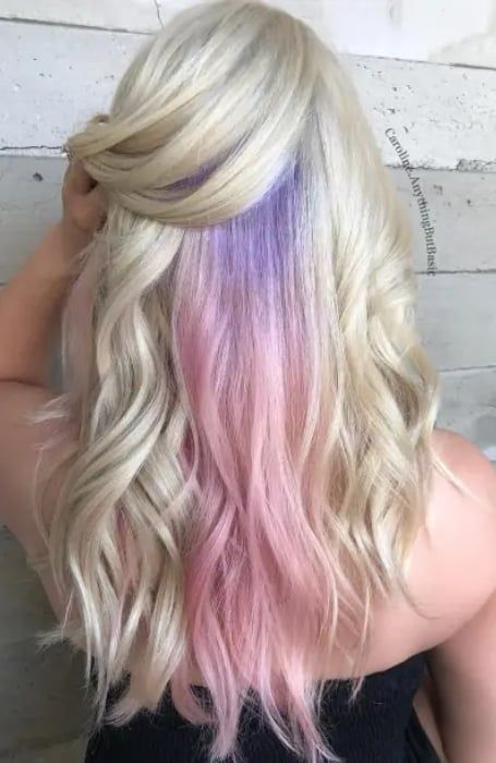 40 Cool Peekaboo Hair Color & Highlight Ideas for 2023 Peek A Boo Highlights, Purple Highlights Blonde Hair, Blonde And Pink, Corte Shag, Hidden Hair Color, Peekaboo Hair Colors, Underlights Hair, Peekaboo Highlights, Underneath Hair