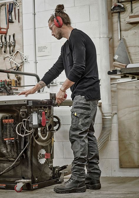 Mechanic Fashion Men, Mechanic Fashion, Mechanics Aesthetic, Work Wear Men, Pants Outfit Men, Mens Work Pants, Mens Workwear, Work Uniforms, Figure Poses