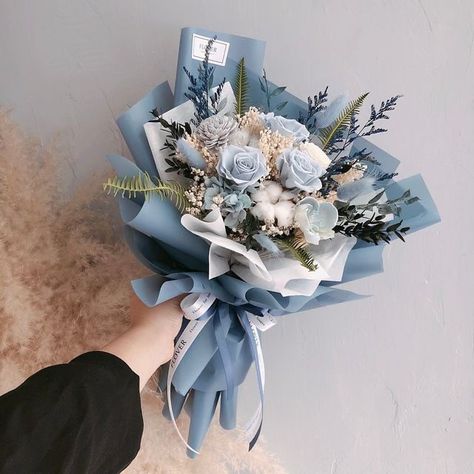 Everlasting Bouquet, Flower Bouquet Diy, Boquette Flowers, Flowers Bouquet Gift, How To Wrap Flowers, Beautiful Bouquet Of Flowers, Beautiful Flower Arrangements, Luxury Flowers, Dried Flower Bouquet