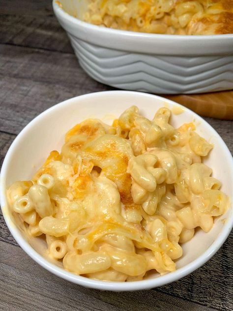 Copycat Chick-fil-A Mac and Cheese Chick Fil A Copycat Mac And Cheese, Chick Fil A Macaroni And Cheese Recipe, Chickfila Mac And Cheese, Chickfila Mac And Cheese Recipe, Copycat Chick Fil A Mac And Cheese, Chick Fil A Mac And Cheese Recipe, Chik Fil A Mac And Cheese Recipe, Mac And Cheese Dinner Ideas, Best Mac N Cheese Recipe