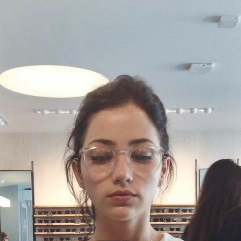 Transparent Specs, Specs Frames Women, Hazel Grace Lancaster, People With Glasses, Specs Frame, Clear Glasses Frames, Emily Rudd, Glasses Trends, Future Girlfriend