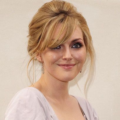 Long Fringe Hair, Longer Fringe, Long Fringe Hairstyles, Sophie Dahl, Fringe Hair, Bold Eyeliner, Deep Conditioning Hair Mask, Conditioning Hair Mask, Deep Conditioning Hair