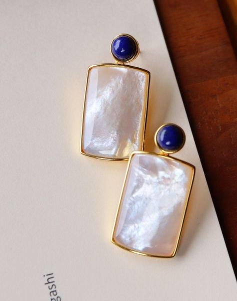 Mother Of Pearl Jewelry, Lapis Lazuli Earrings, Mother Of Pearl Earrings, Indian Jewellery Design Earrings, Jewelry Design Earrings, Pearl Collection, Classy Jewelry, Jewelry Lookbook, Dream Jewelry