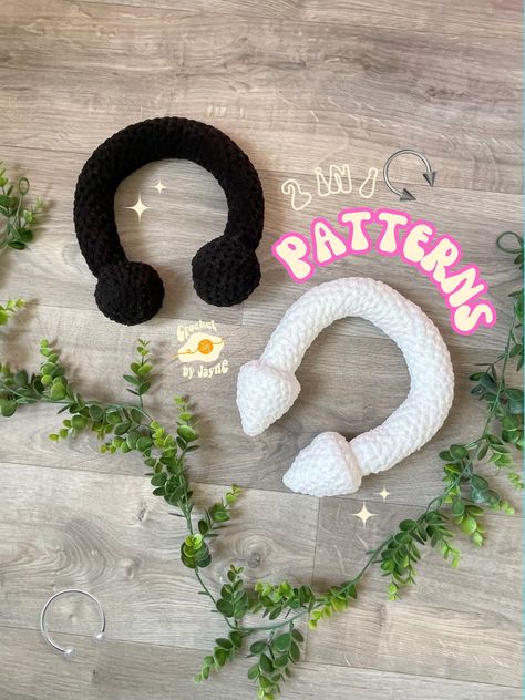 Crochet Chain Pattern, Cute Crochet Ideas Free Pattern, Nerdy Crochet Patterns Free, Crochet Gift Ideas For Boyfriend, Crochet Horseshoe, Motorcycle Crochet, Crochet Spikes, Edgy Crochet, Horseshoe Piercing