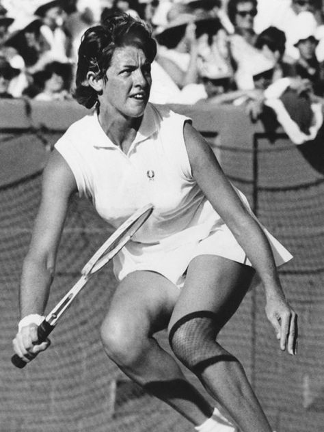 Margaret Court/Lesley Turner Bowrey | Margaret (Smith) Court vann 1964 damdubbeln över B.Jean King/Karen Hantze Susman 7-5, 6-2. Ashley Cooper, Margaret Court, Australian Open Tennis, Grand Slam Tennis, Tennis Photos, Pro Tennis, Wimbledon Tennis, Tennis Legends, Tennis Fan