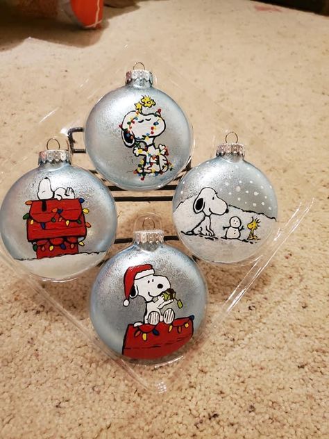 Peanut Christmas Decorations, Cricket Ornaments, Snoopy Ornaments Diy, Peanuts Christmas Ornaments Diy, Charlie Brown Ornaments Diy, Charlie Brown Christmas Ornaments Diy, Ornament Painting Ideas Ball, Snoopy Ornaments Diy Peanuts Christmas, Snoopy Christmas Ornaments