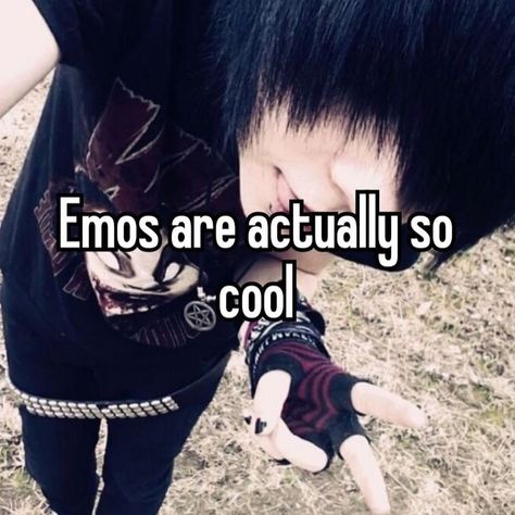 It was never a phase MOM! 🖤 Rawwrrrrr >:( #emogirl #emo #elderemo #rawrxd #scenekid #y2kgrunge #bebo #myspace #tumblr #emofashion