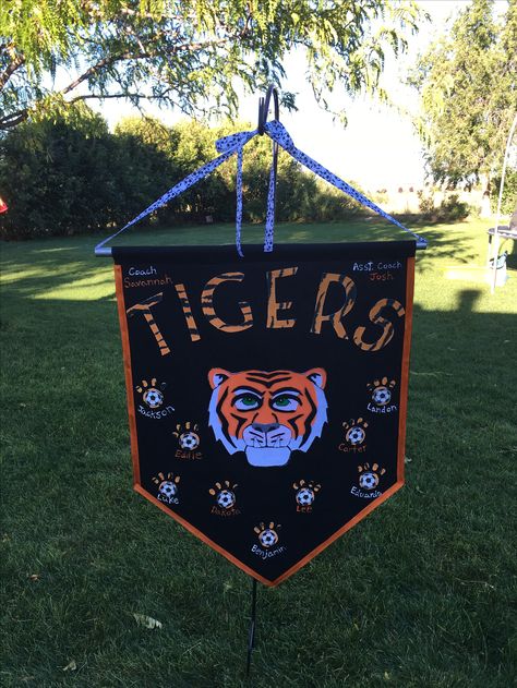 Ayso soccer banner Tigers diy Ayso Soccer Banner, Ayso Soccer, Soccer Banner, Soccer Coach, Soccer Coaching, Soccer Team, Tigers, Savannah Chat, Crafts For Kids