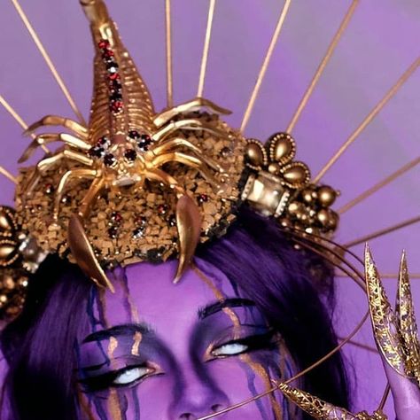 Melissa Croft 🇬🇧 on Instagram: "SCORPIO 🦂♏ . Using: @mehronmakeup paradise paint in mauve, purple, metallic powder pigments in gold @beautybaycom bright matte palette @fusionbodyart prime magic dark blue @ohmykitty4u lenses, use code MCROFT07 to save hehe @nocturnedarkcouture vampire claws @nyxcosmetics_uk epic ink liner I made the headpiece :) . #scorpio #makeup #zodiac #zodiacmakeup #scorpiomakeup #starsign #undiscovered_muas #wakeupandmakeup #mehronmakeup #mehronparadiseaq #nyxcosmetics_uk #beautybay" Scorpio Costume, Vampire Claws, Scorpio Makeup, Makeup Zodiac, Epic Ink Liner, Mehron Makeup, Metallic Powder, Purple Metallic, Mauve Purple