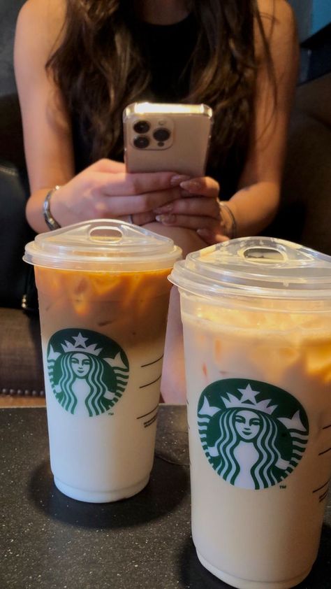 Starbucks Lunch, Kopi Starbucks, Food Starbucks, Dinner Date Aesthetic, Delicious Food Image, Cake For Boyfriend, Eating Food Funny, Coffee Tattoos, Fire Food