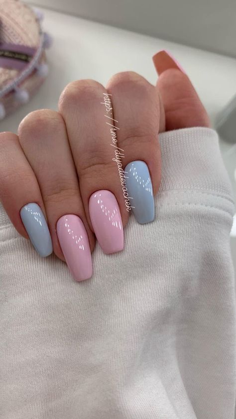 Baby Blue And Pink Nails, Feb Nails, Reveal Nails, Feather Nails, Beauty Hacks Nails, 2024 Nails, Simple Acrylic, Beauty Boost, Floral Nail