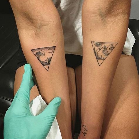 Ocean Stuff, Matching Tats, Brother Tattoos, Bestie Tattoo, Couples Tattoo Designs, Sibling Tattoos, Inspiration Tattoo, Bff Tattoos, Matching Couple Tattoos