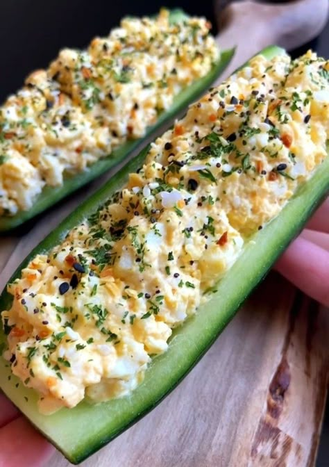 Cucumber Boats, The Modern Nonna, Modern Nonna, Salad Cucumber, Cucumber Recipes, Egg Salad, Diet Keto, Healthy Meal Prep, Healthy Snacks Recipes