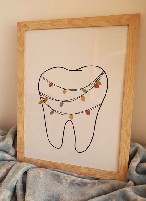 Minimalist Dentist Poster, Digital Download, Teeth Drawing, Office Print, Dental Clinic Decoration, Christmas Lights Printable, Modern Christmas Decor Dental Office, Christmas Dental Office Decor, Dental Clinic Decoration, Clinic Decoration, Dentist Poster, Dental Christmas, Holiday Posters, Teeth Drawing, Dentist Office