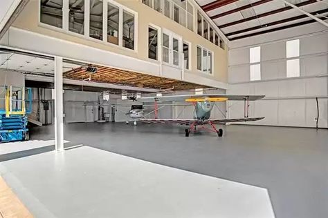 Airplane Hanger House Plans, Hangar House Plans, Airplane Hanger Loft, Barndominium With Airplane Hanger, Hanger Homes Airplane, Hanger Homes, Aircraft Hanger House, Airplane Hanger House, Private Airplane