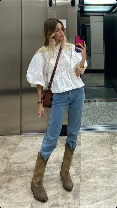 Soho Farmhouse Outfit, Classy Western Outfits, Classic Boho Style, Outfits For Warm Weather, Loading Please Wait, Trendy Outfit Inspo, Europe Travel Outfits, Casual Preppy Outfits, Travel Outfits