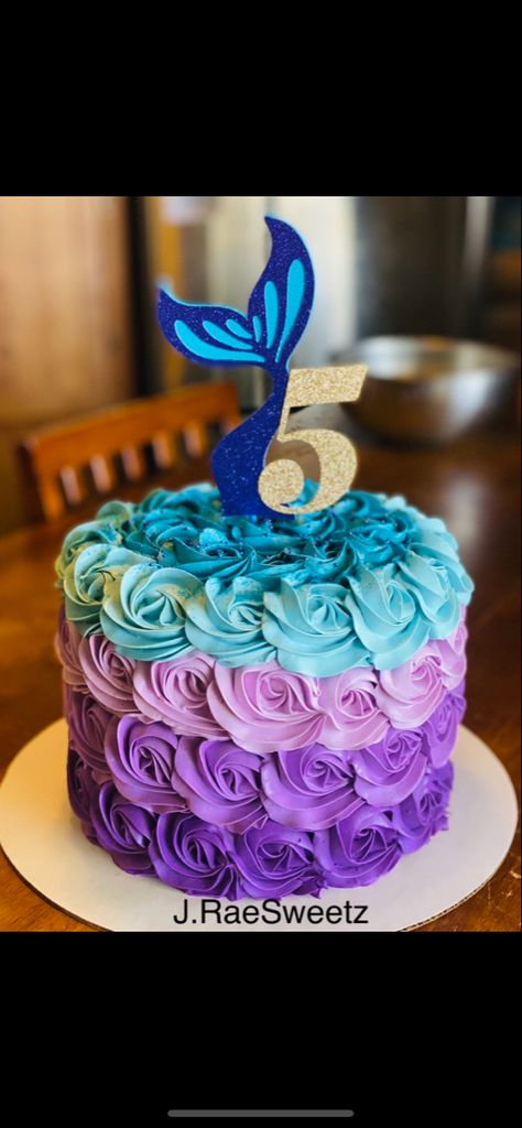 Simple Mermaid Birthday Cake, Simple Mermaid Cake, Aquarium Cake, Birthday Foods, Little Mermaid Birthday Cake, Little Mermaid Cakes, Sixth Birthday, Mermaid Birthday Cakes, Little Mermaid Birthday