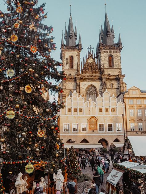 Prague Christmas Aesthetic, Prague Christmas Market, Prague Winter, Prague Christmas, Europe Christmas, Christmas In Europe, Prague Travel, London Pubs, Christmas Around The World