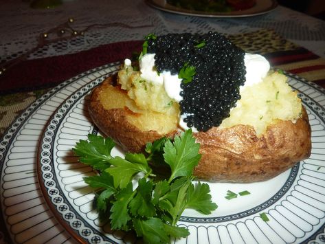 Baked potato, sour cream with caviar Baked Potato With Caviar, Potato With Caviar, Recipes With Caviar, Caviar Baked Potato, Caviar Potatoes, Potato Caviar, Baked Potato Sour Cream, Potato With Sour Cream, Truffle Mashed Potatoes