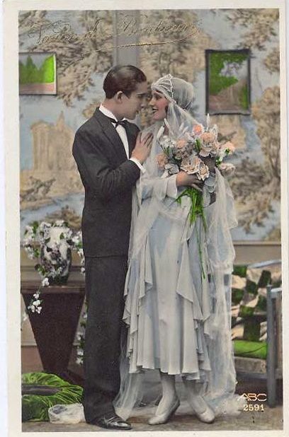 1920s Wedding Dress History | Bridesmaids, Mothers 1920s Bridal Veil, 1920s Wedding Dress Short, 1920 Bridesmaid Dresses, 1920s Wedding Dress Authentic, 1920 Wedding Dress, 1920s Bridesmaid Dresses, 1920s Bride, 20s Wedding Dress, 1920 Wedding