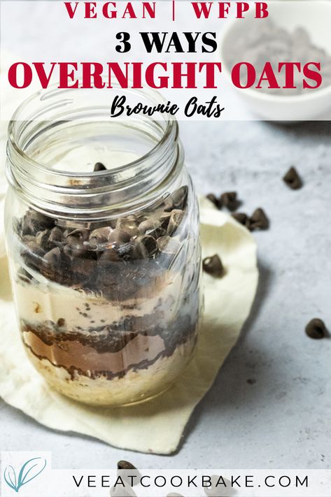 Learn how to make quick, easy, healthy vegan overnight oats in 3 Ways. This breakfast in a jar is refined sugar-free and gluten-free. A breakfast or snack for clean healthy eating and wfpb friendly. You get a strawberry overnight oats, brownie with chocolate and a cinnamon bun oat. All are with chia seeds. #veganbreakfast #overnightoats #wfpbbreakfast #easybreakfast veeatcookbake.com Easy Meal Prep Breakfast, Quick And Easy Meal Prep, Strawberry Brownie, Overnight Oats In A Jar, Wfpb Diet, Overnight Recipes, Vegan Overnight Oats, Prep Breakfast, Plantbased Recipes