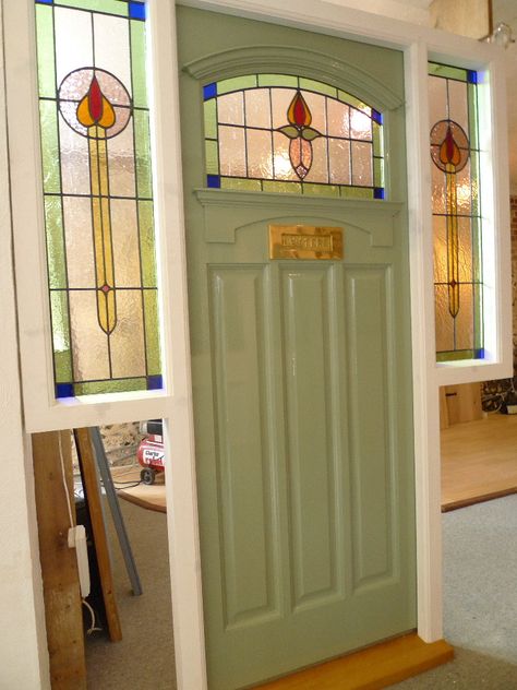 1930s Front Door, Door Stained Glass, Stained Glass Front Door, Glass Entrance, Glass Entrance Doors, 1930s House, Stained Glass Door, 1930s Style, Decor Videos