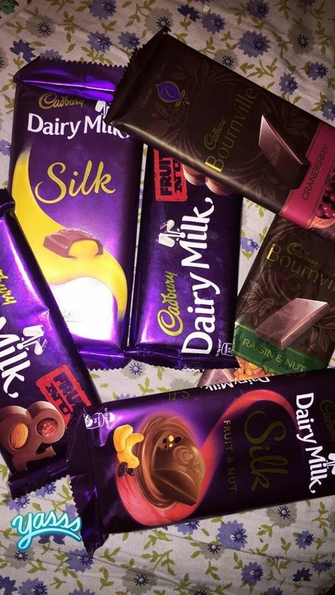 Dairy Milk Silk, Silk Milk, Chocolate Sculptures, Chocolate Pictures, Dairy Milk Chocolate, Cadbury Dairy Milk, Vegan Blueberry, Food Drink Photography, Snap Food