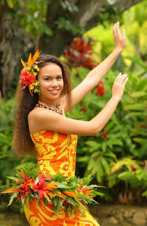 Hawaiian Dance Outfit, Womens Vacation Outfits, Outfit For Christmas Party, Hawaiian Party Outfit, Outfit For Christmas, Tahitian Dance, Vacation Outfits Women, Dance Outfit, Christmas Party Outfit