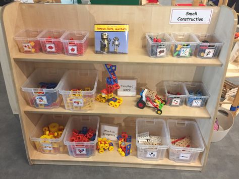 Small construction Small Construction Area Eyfs, Eyfs Construction Area Ideas, Eyfs Construction Area, Construction Area Early Years, Construction Area Ideas, Early Excellence, Centers Preschool, Natural Classroom, Learning Centers Preschool