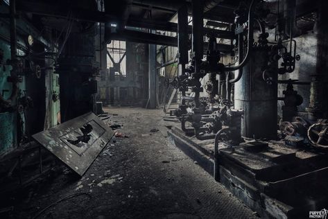 Dark Factory Aesthetic, Abandoned Factory Concept Art, Dark Industrial Aesthetic, Abandoned Factory Aesthetic, Boiler Room Aesthetic, Zombies Aesthetic, Factory Aesthetic, Robot Background, Dark Location