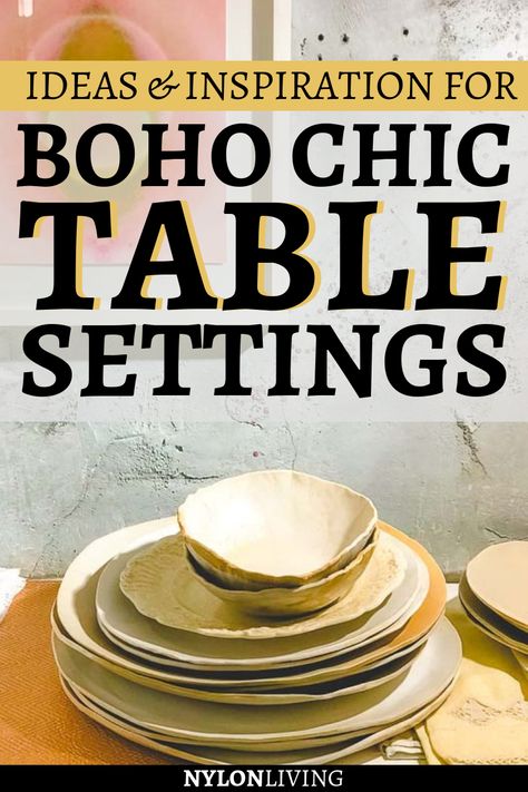 I love boho chic table settings in the dining room because they are so versatile. Vintage, mismatched and earthy, a contemporary casual elegant dining vibe is easy to put together with these boho chic decor ideas. Check out these boho chic table settings to elevate your casual elegant dining to the next level. #bohochic #bohodecor #tableset #tablesettings Modern Boho Tablescape, Boho Table Setting Ideas, Boho Chic Table Setting, Table Setting Ideas Casual, Boho Table Settings, Bohemian Table Setting, Boho Dinnerware, Boho Chic Dining Room, Bohemian Table Settings