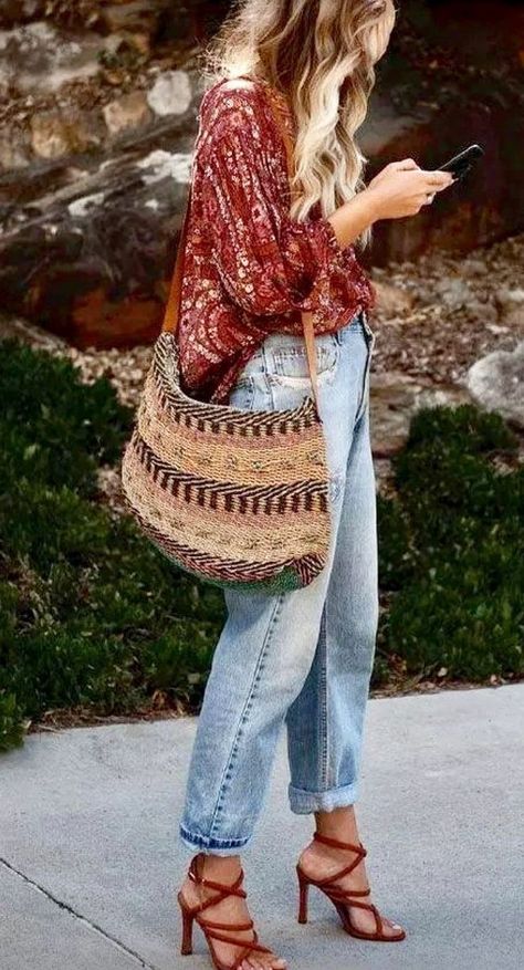 Bohemian Schick, Look Hippie Chic, Boho Instagram, Elle Ferguson, Minimalist Moda, Stile Boho Chic, Boho Chique, Serena Van, Boho Outfit