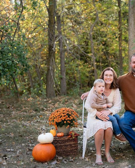 The DeRungs Family | Fall Mini Session 🍂 . . . . . #brookingssdphotographer #brookingssd #fallminisessions #brookingsminisessions #dakotanaturepark Mini Session Themes, Fall Mini Sessions, Fall Mini, Family Sessions, Fall Family Photos, Mini Session, Fall Family, Mini Sessions, Family Session