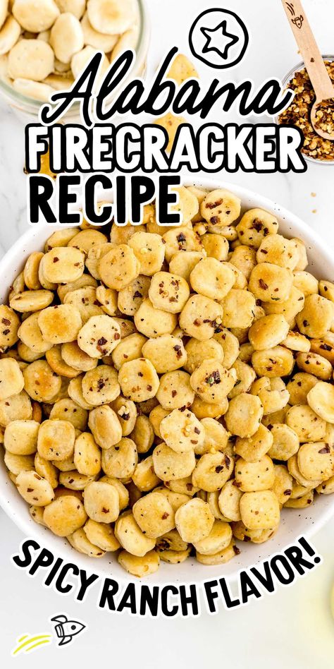 Firecracker Recipe, Firecrackers Recipe, Firecracker Crackers, Spicy Crackers, Southern Appetizers, Ranch Seasoning Recipes, Party Mix Snacks, Seasoned Crackers, Homemade Ranch Seasoning