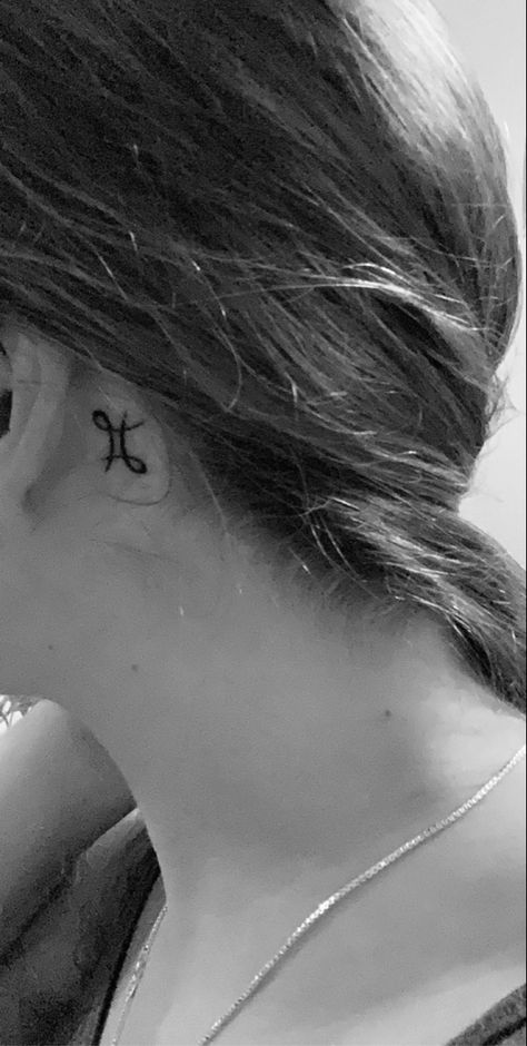 Gemini Ear Tattoo, Gemini Behind Ear Tattoo, Zodiac Sign Tattoo Behind Ear, Gemini Zodiac Sign Tattoo, Gemini Tatoos, Gemini Tattoo Designs Unique, Gemini Inspired Tattoos, Zodiac Sign Tattoo, Gemini Tattoo Designs