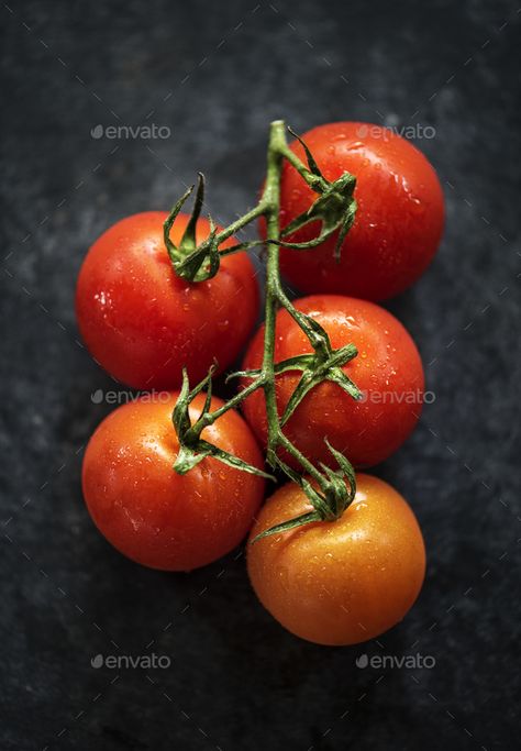 Closeup of fresh organic tomatoes by Rawpixel. Closeup of fresh organic tomatoes Soup Recipes Tomato, Healthy Food Plate, Tomatoes Soup, Tomatoe Soup, Ingredients Photography, Soup Tomato, Vegetables Photography, Tomato Soup Recipe, Baby Tomatoes