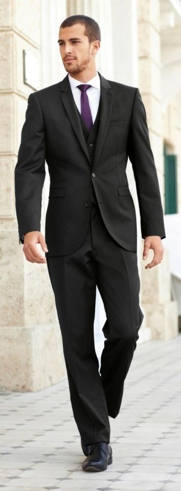 Suit With Purple Tie, White Tuxedo Wedding, Black Three Piece Suit, Wedding Suits Men Black, White Oxford Shirt, Purple Suit, Black Brogues, A Man In A Suit, Man In A Suit