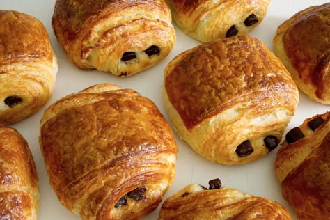 Pain au Chocolat Easy Chocolate Crossiant Recipes, Sourdough Pain Au Chocolat, Raisin Croissant, Croissants Chocolate, Bread