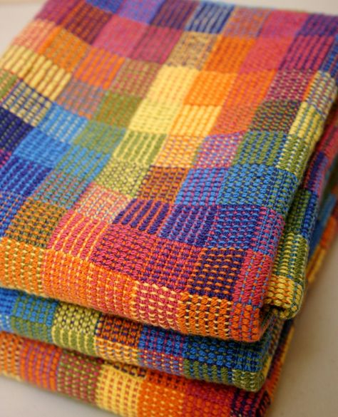 Weaving Patterns Loom, Tea Towels Diy, Towel Weaving, Rigid Heddle Weaving, Heddle Loom, Weaving Designs, Diy Weaving, Manta Crochet, Weaving Textiles