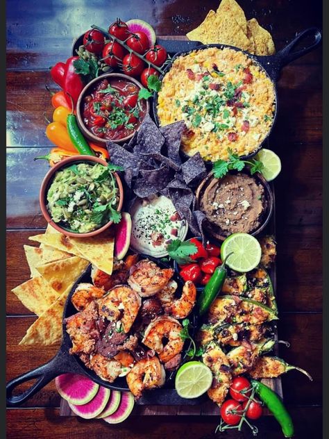 Mexican Food Display Ideas, Mexican Sharing Platter, Nacho Grazing Board, Tex Mex Platter, Mexican Platter Board, Ceviche Charcuterie Board, Tamale Charcuterie Board, Mexican Food Plating Ideas, Mexican Board Food