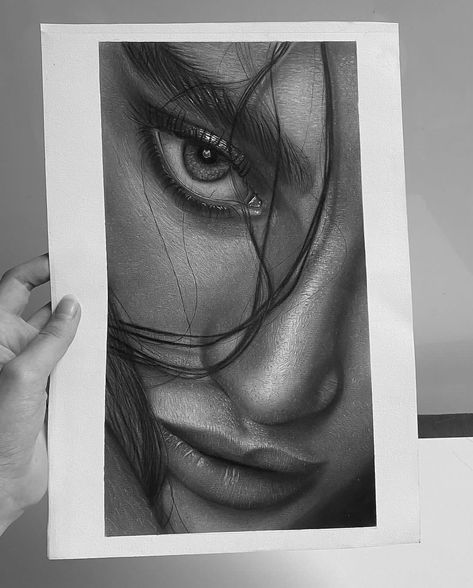 Drawing with pencils & charcoal Pencil Sketch Portrait, Watercolor Art Face, Eyeball Art, Realistic Sketch, Eye Sketch, Charcoal Sketch, Best Friend Gifs, Best Drawing, Architecture Drawing Art