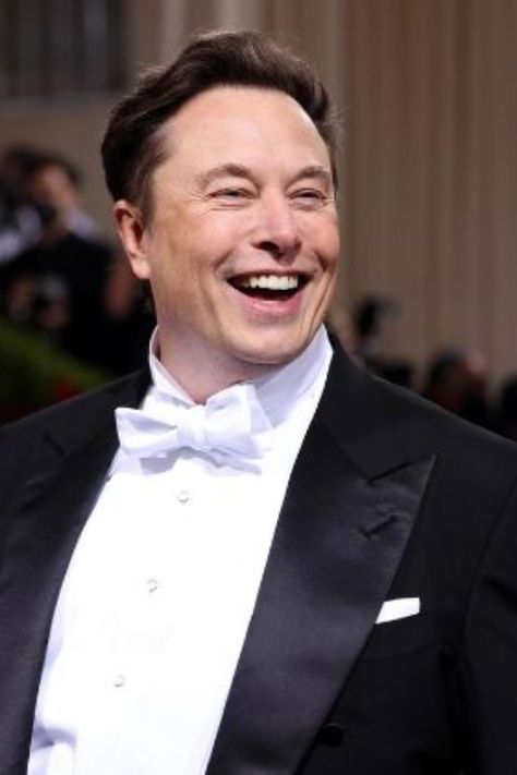 Seldom does a day pass without the world’s richest person Elon Musk being in the news. The billionaire is often in the limelight for some reason or the other, whether its his personal life, or his professional life.And now, his soon to be released biography book is expected to reveal more details about both aspects of his life. Elon Musk's Biography To Release On 12th Sept ReutersThe biography, which releases on 12th September, portrays the billionaire entrepr... Elon Musk Kids, Elon Musk Biography, Elon Musk News, Tesla Spacex, On Progress, Name Covers, Biography Books, Wealthy Men, Tesla S