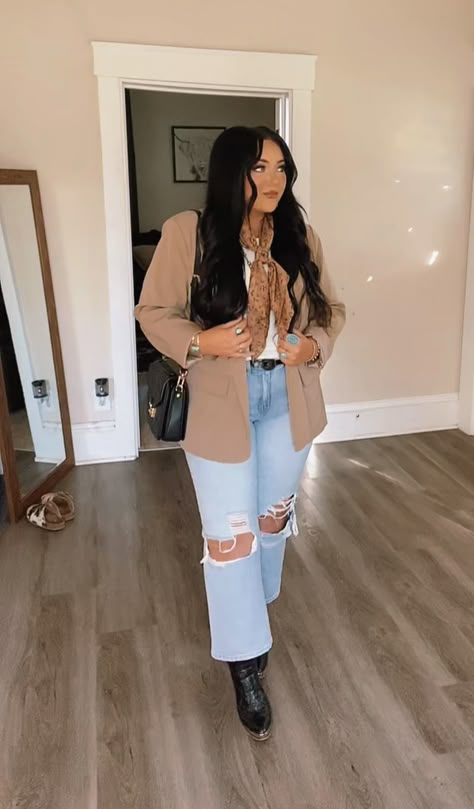 Western Fashion Outfits Winter, Boho Western Outfits Winter, Denim Jacket Western Outfit, Western Outfits With Boots, Western Business Casual Plus Size, Western Corporate Outfits, Western Style Brown Outerwear For Rodeo, Xl Outfits For Women, Brianna Purvis