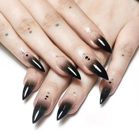 Ongles Goth, Emo Nails, Dark Nail Designs, Black Almond Nails, Witch Nails, Gothic Nails, Nagel Tips, Edgy Nails, Goth Nails