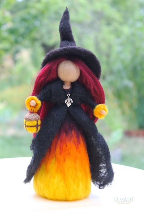 Felted Gnomes Diy, Needle Felted Witch, Felted Witch, Wool Fairy, Felted Dolls, Colorful Moths, Christmas Angel Crafts, Felting Ideas, Autumn Fairy