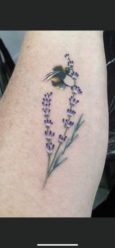 Small Cottagecore Tattoo, Cottage Core Tattoo Ideas, Cottagecore Tattoo Ideas, Cottage Core Tattoos, Cottagecore Tattoo, Henna Ideas, Wildflower Tattoo, Feminine Tattoo, Adult Crafts