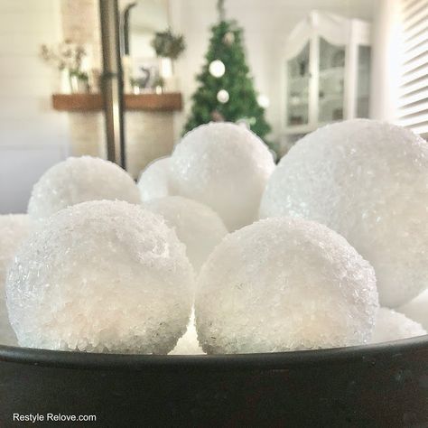 Snow Theme Christmas Decorations, Winter Ball Decorations, White Christmas Party Theme, White Christmas Theme, Red Events, Christmas Snowball, Winter Gala, Indoor Snowballs, Snowball Ornament